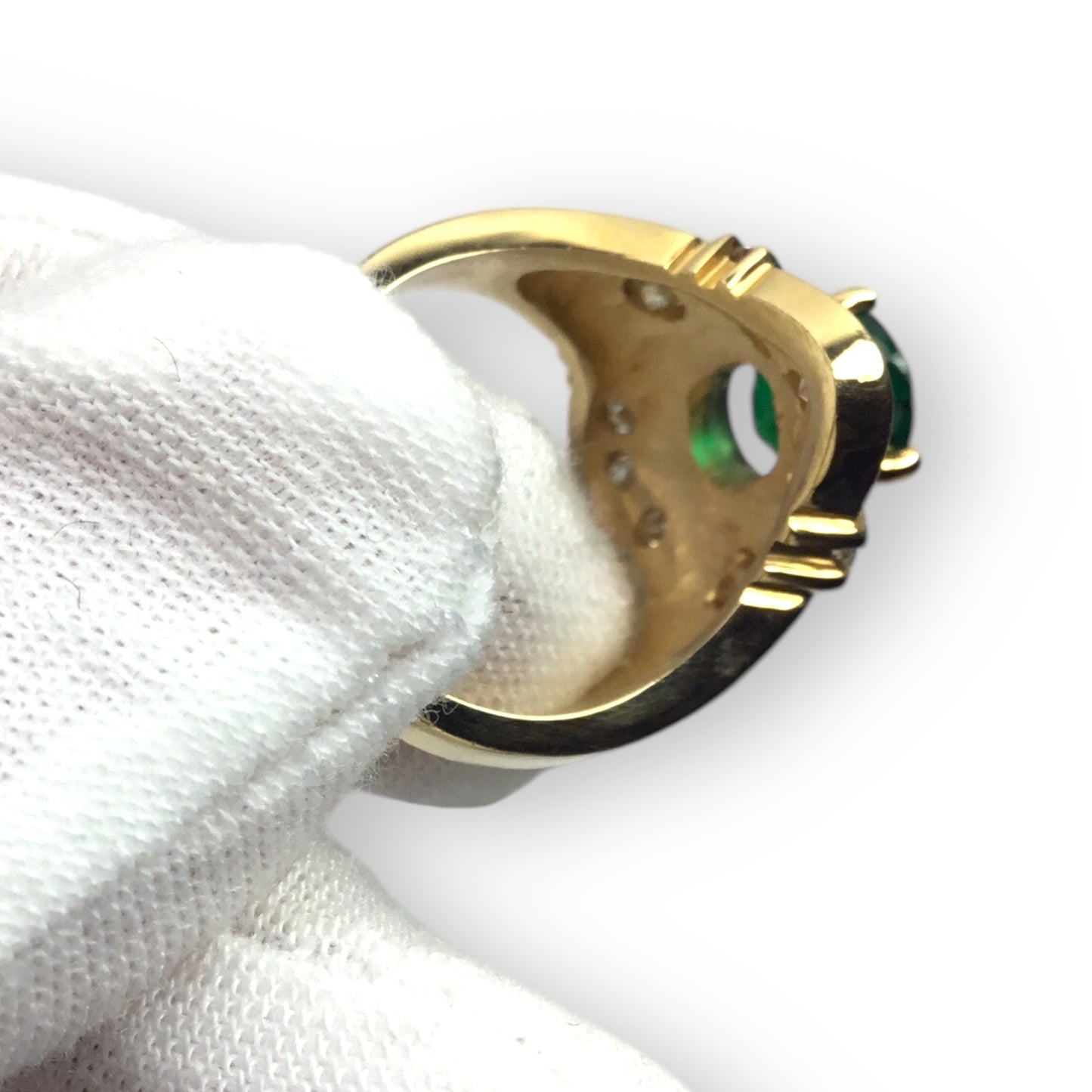 14KT Yellow Gold Ring w/ 1.65ct Emerald & 1.00ct Diamond Accents