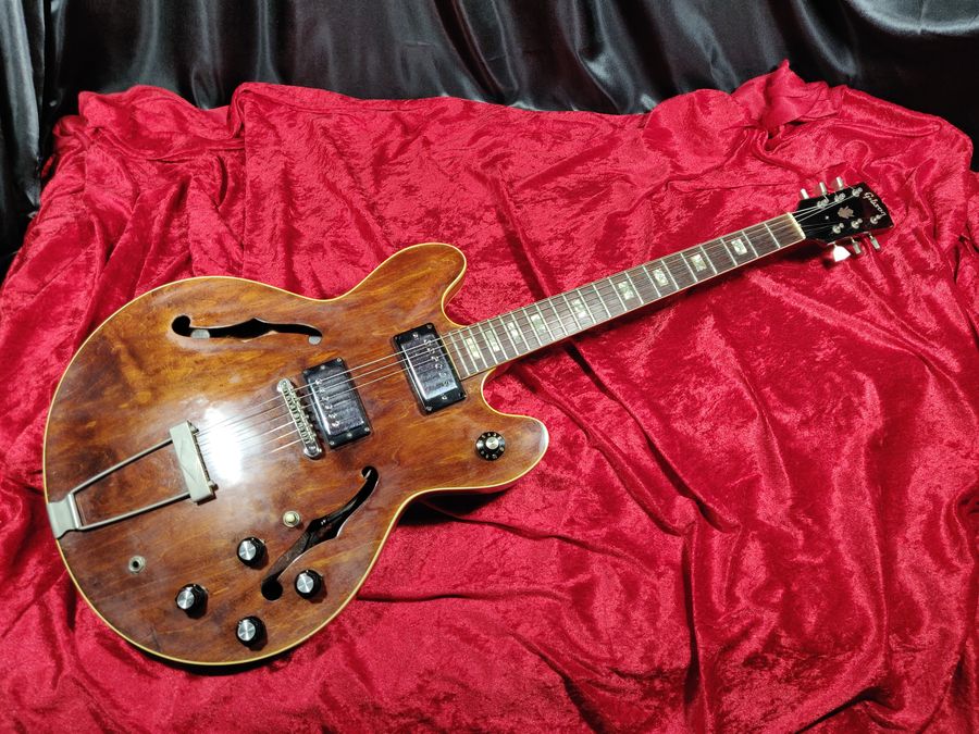 1969 Gibson ES-335 Electric Guitar w/ Hard Case