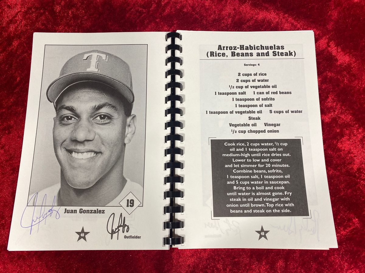 1996 Diamond Dining Texas Rangers Recipe Book 1st Print w/39 Player Autographs