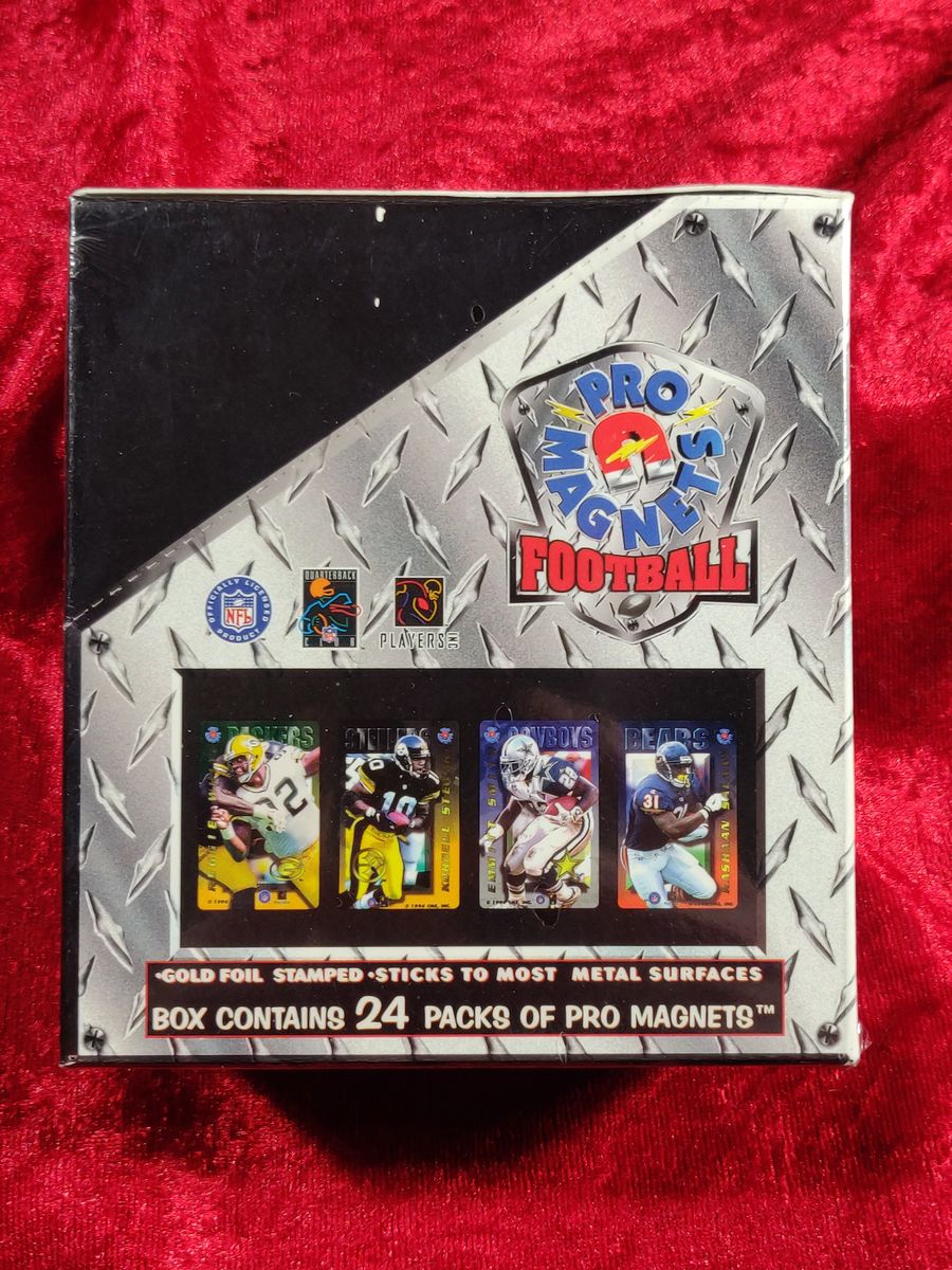 1996 NFL Football Sealed box 24 PKS of PRO Magnets gold foil stamped
