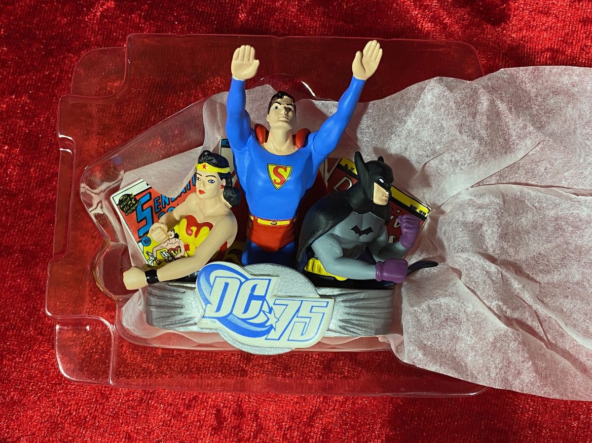2010 SDCC 75 Years of DC Comics Hallmark Keepsake Ornament Limited Edition /750