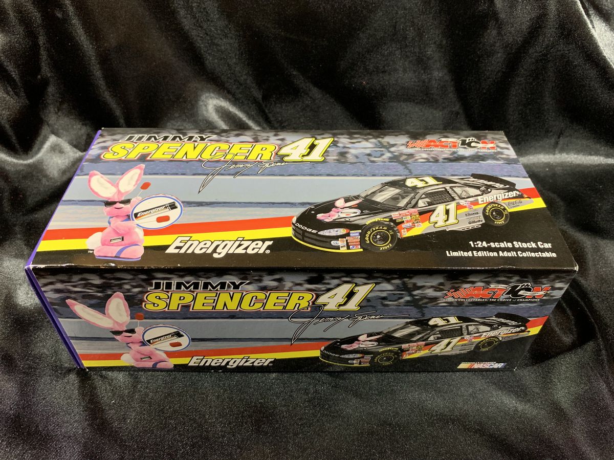 Action NASCAR #41 Jimmy Spencer Energizer 2002 Intrepid RT 1:24 Diecast