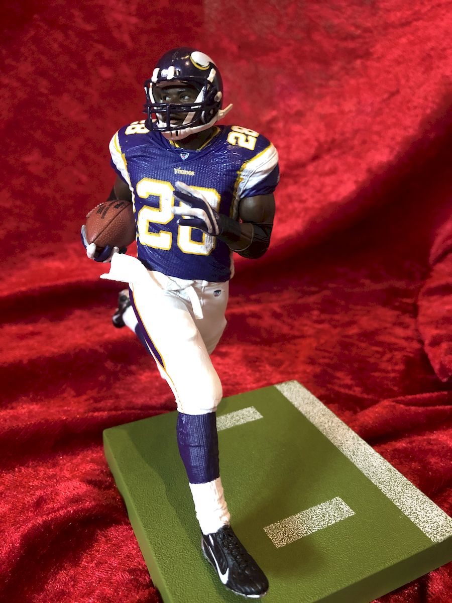 Adrian Peterson Vikings Certified Authentic Autographed Football Shadowbox