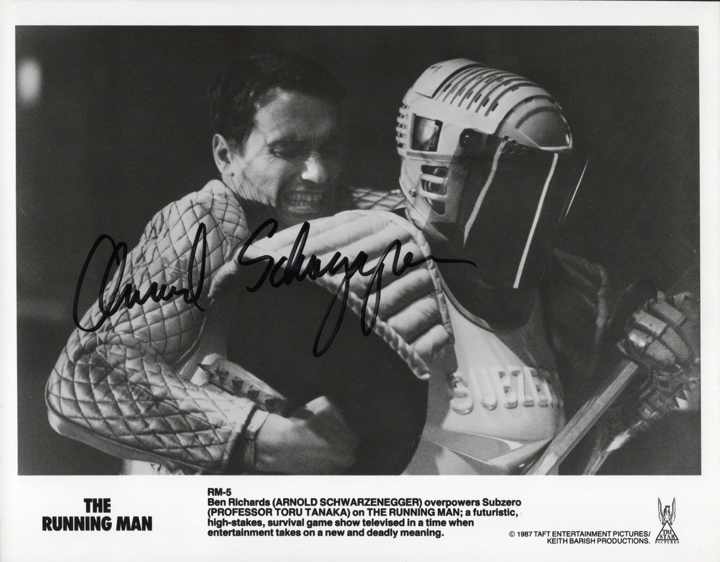 Arnold Schwarzenegger Signed Photo 8x10 B&W, Arnold Schwarzenegger Autograph in The Running Man