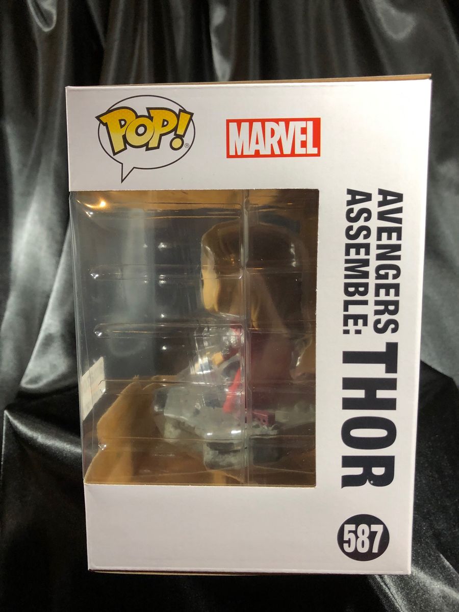 Avengers Assemble- Amazon Exclusive Thor Deluxe Pop 587