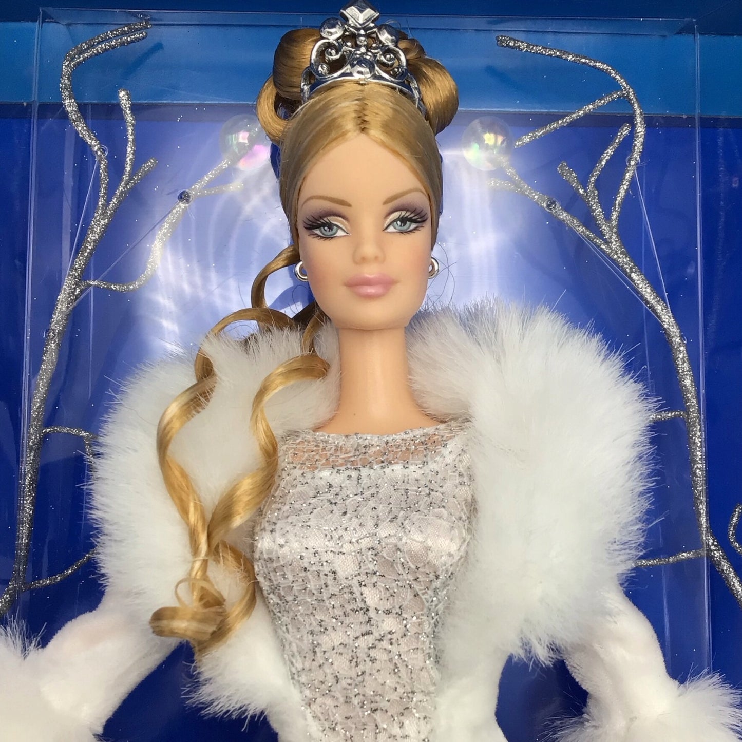 Barbie Winter Fantasy - Holiday Visions 2003