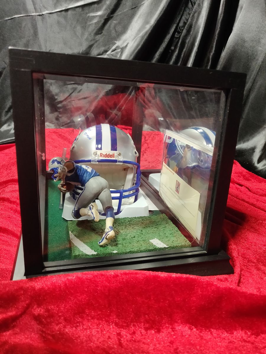 Barry Sanders Lions Autographed Mini Helmet Shadowbox w/ Jersey Card and Figure