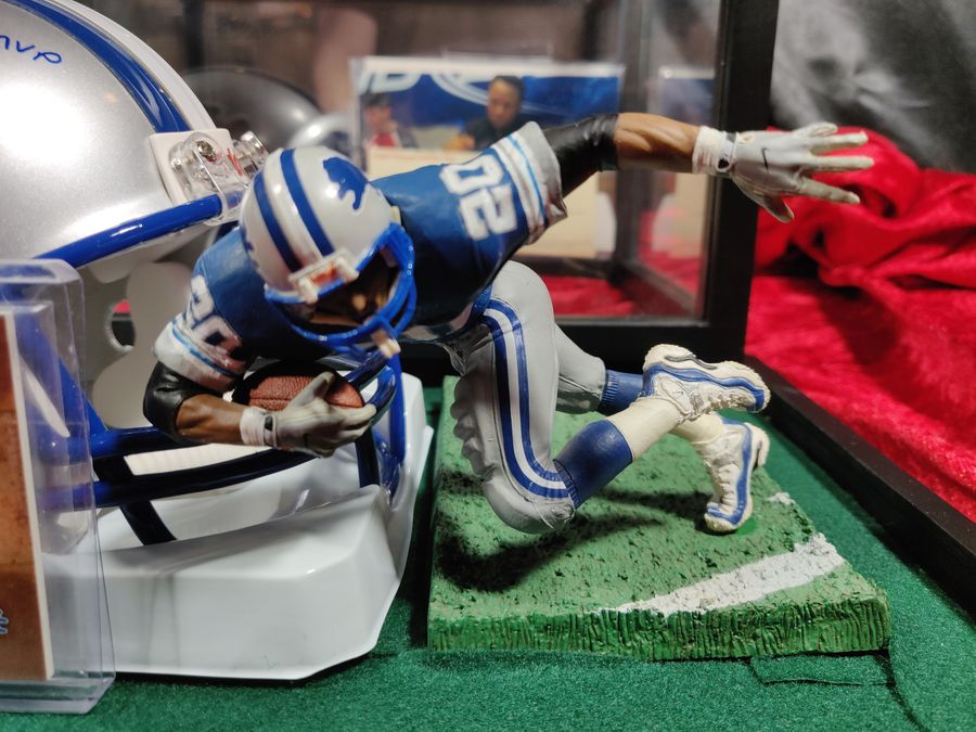 Barry Sanders Lions Autographed Mini Helmet Shadowbox w/ Jersey Card and Figure