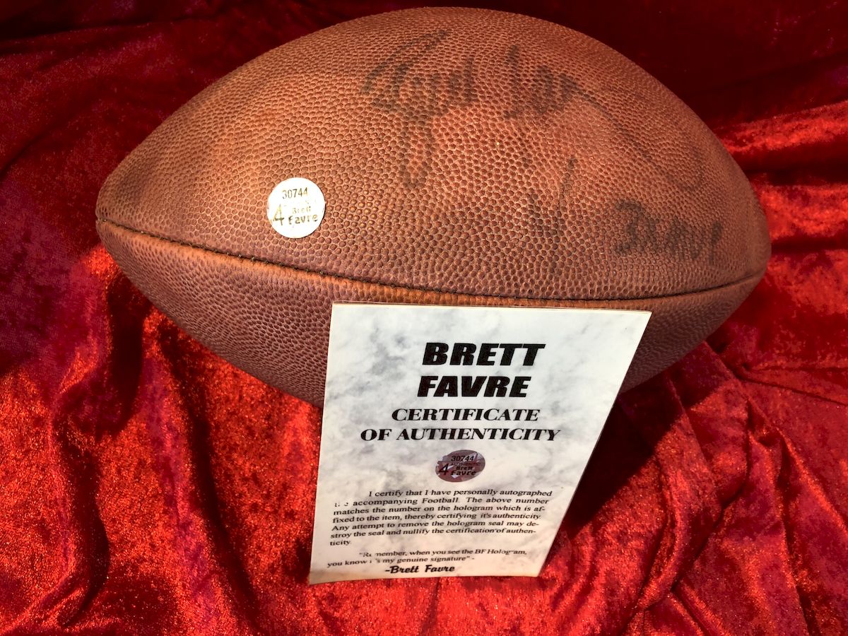 Brett Favre Green Bay Packers Certified Authentic Autographed