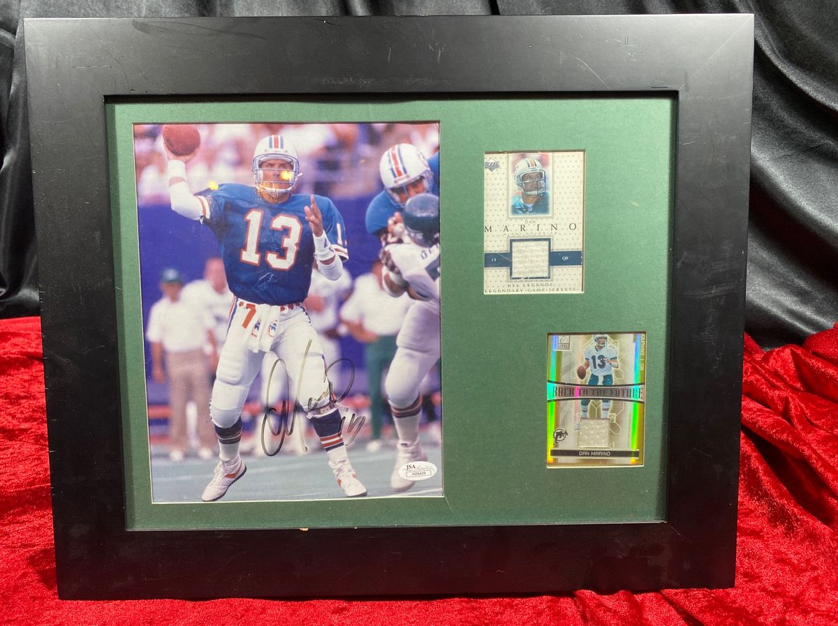 Dan Marino Autographed Football Card –