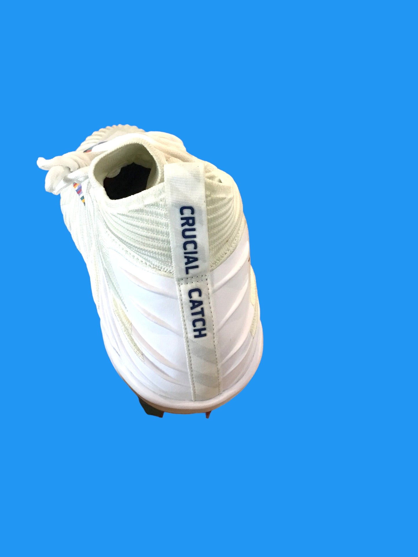 Derrick Henry Autographed Memorabilia Crucial Catch NFL Cancer Awareness Multicolor Ribbon Cleat Shoe