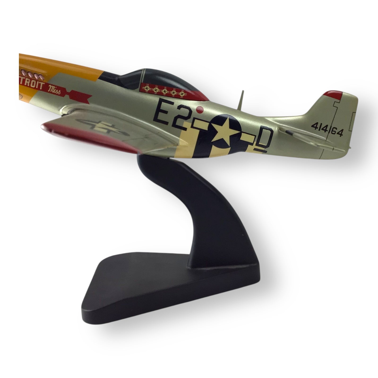 “Detroit Miss” P-47 Thunderbolt Wooden Model Plane