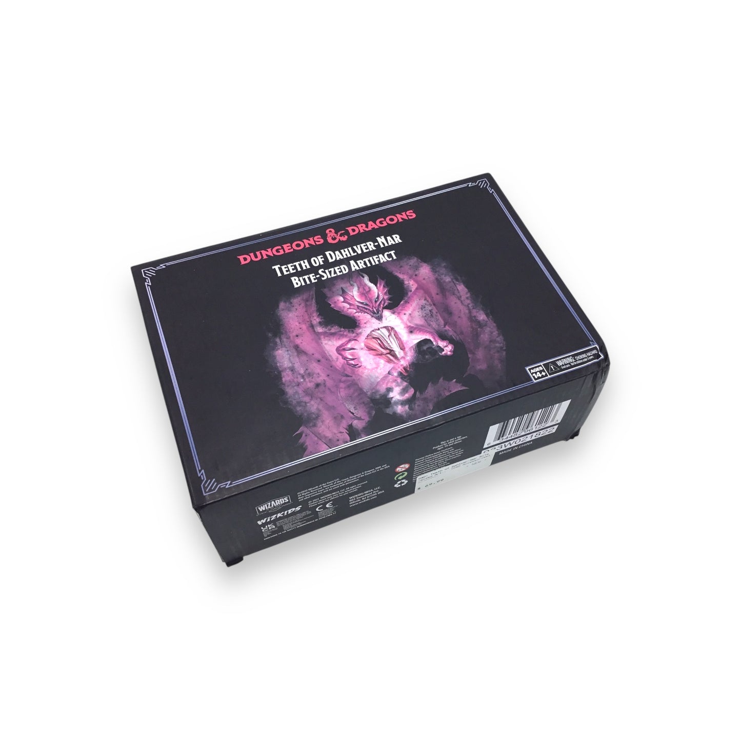 Dungeons & Dragons Teeth of Dahlver-Nar – Bite-Sized Artifact Life-Sized Fantasy Teeth Replicas