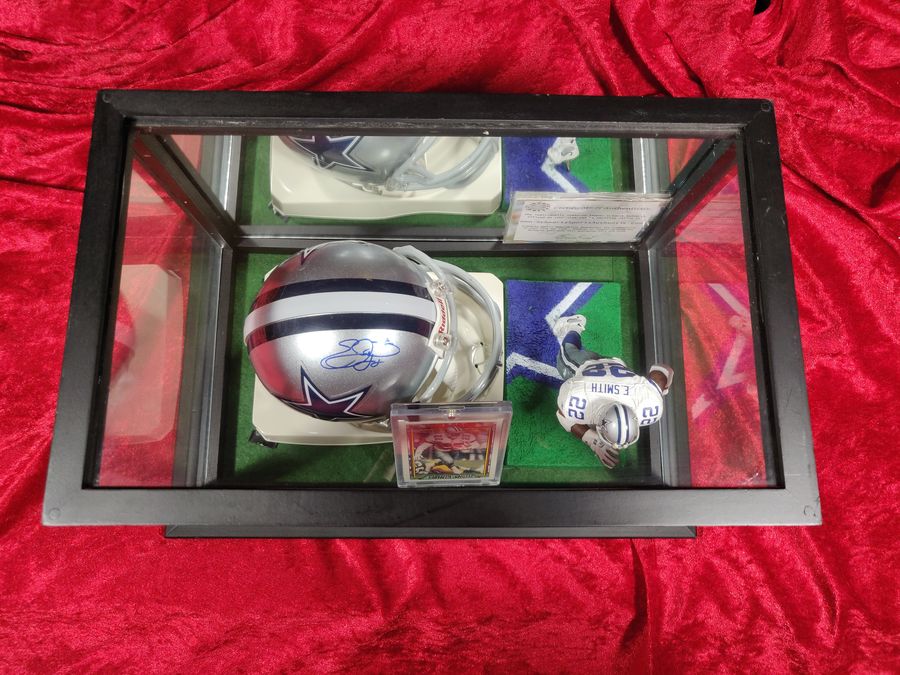 Joe Montana 49ers Autographed Football Shadowbox with Card and Figure –  Collectors Crossroads