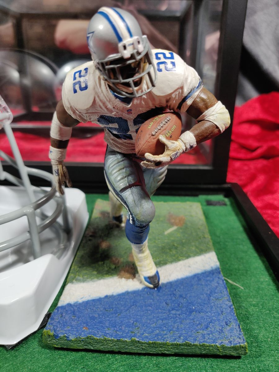 Emmitt Smith Cowboys Autographed Mini Helmet Shadowbox w/ Jersey Card + Figure