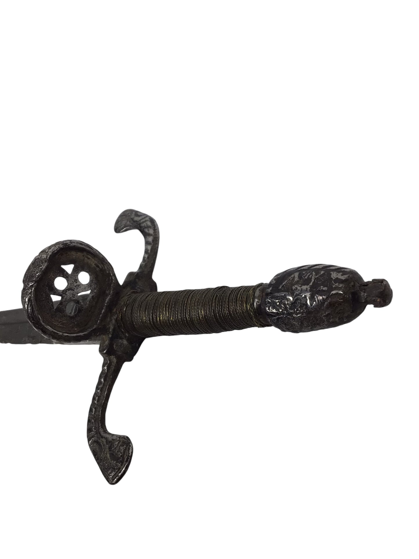 Exquisite 17th Century European Left-Handed Dagger – Combat & Collectible Artifact