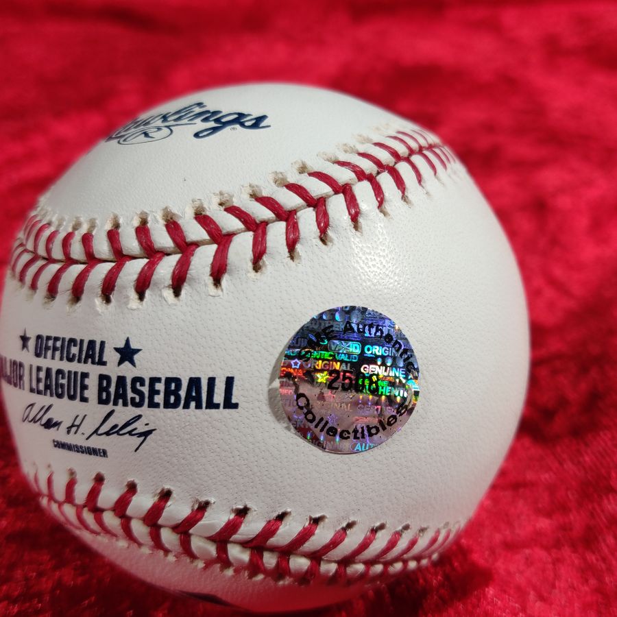 Fergie Jenkins HoF 91 Autographed Certified Baseball in Display Case