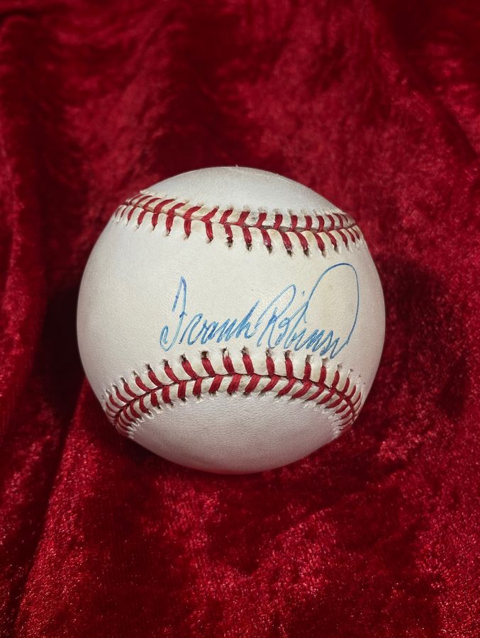 Frank Robinson Certified JSA Authentic Autographed Baseball