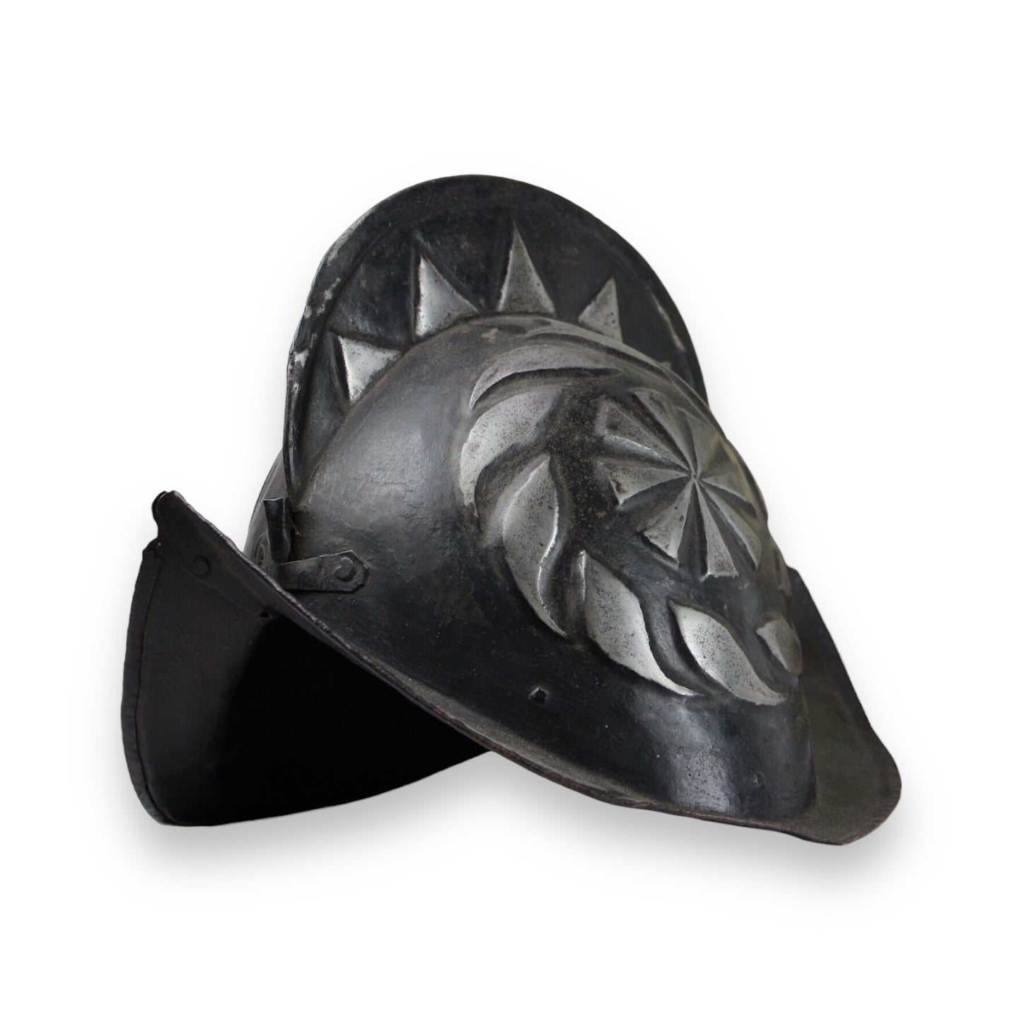 German Black and White Morion Helmet (Late 16th–Early 17th Century)
