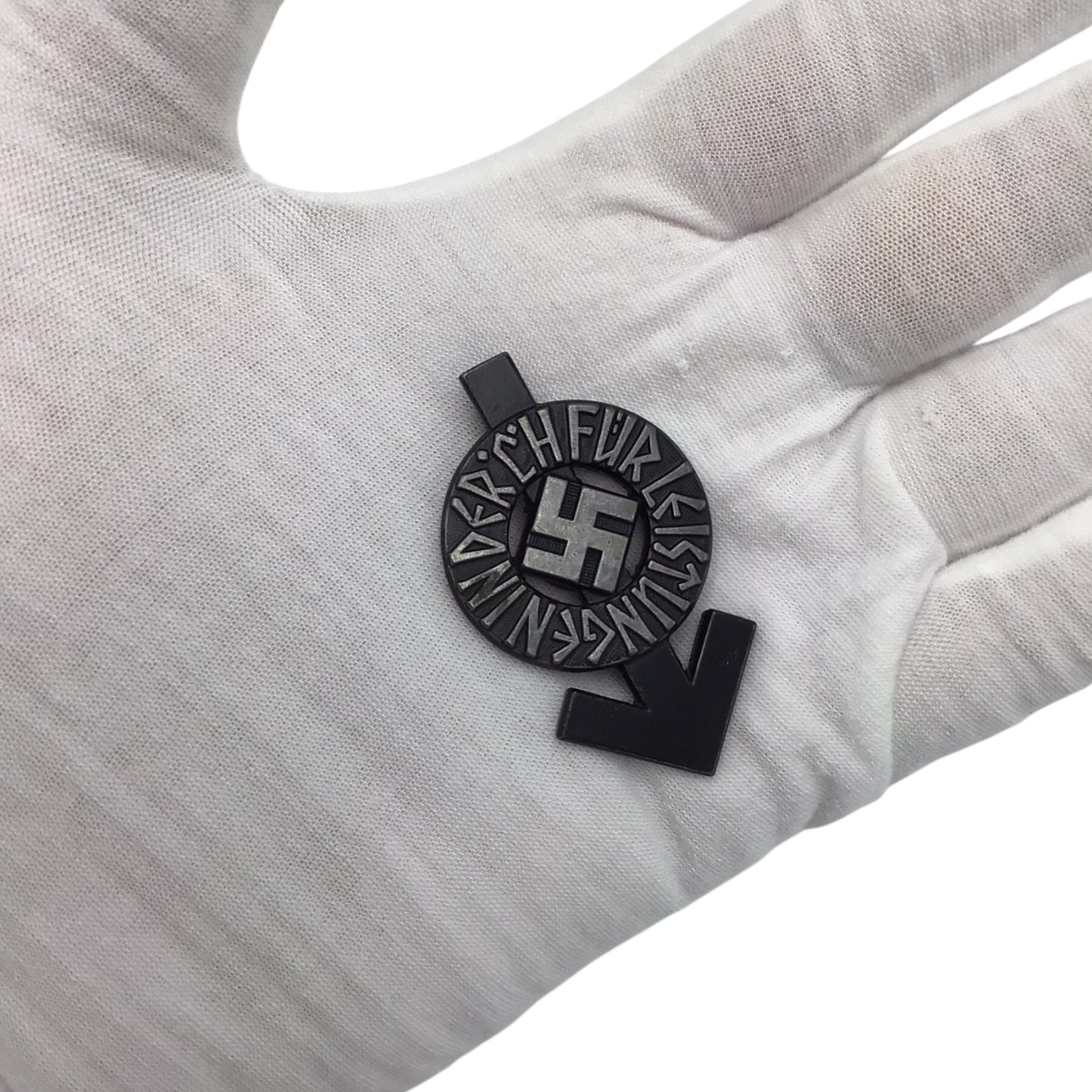 German WWII Hitler Youth Proficiency Badge in Black (Jungvolk) – RZM M1/101 | Numbered 46424