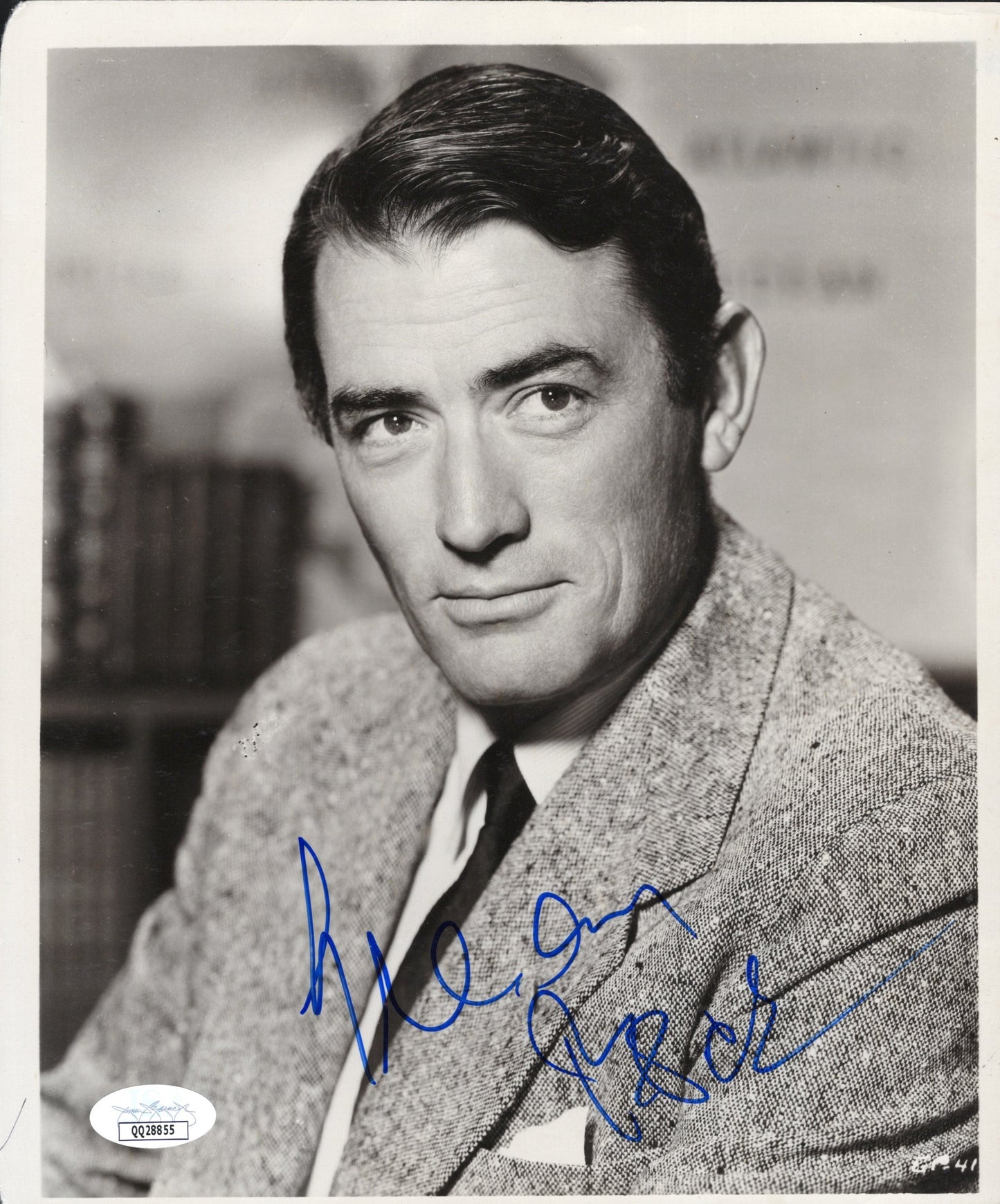 Gregory Peck Signed 8x10 B&W Photo JSA Autograph in Suit Authenticated