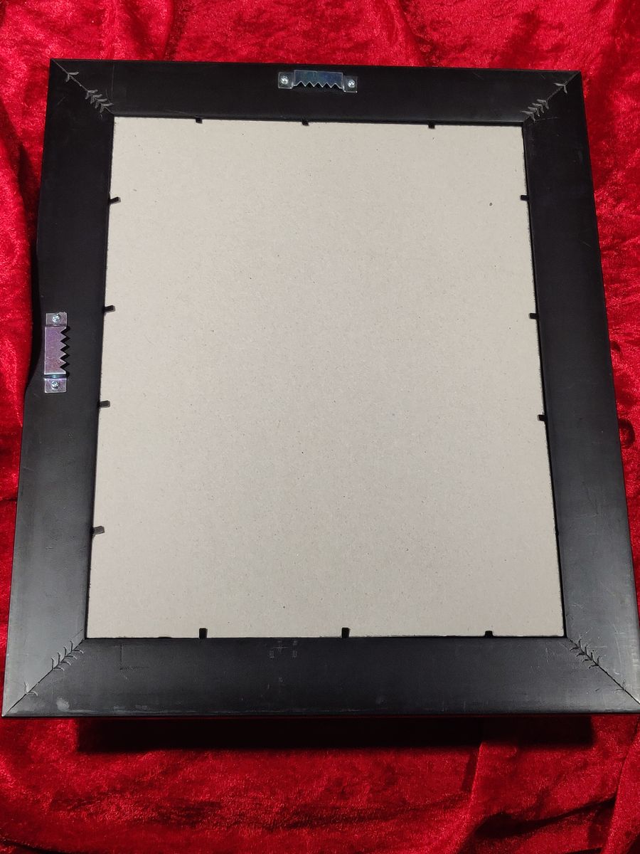 Hank Aaron Signed Framed 8x10 Photo with Bat Sliver Card #199/500