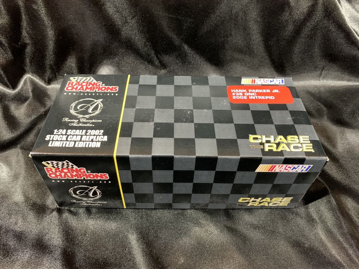 Hank Parker Jr #36 GNC Live Well 2001 Authentics 1/24 Scale NASCAR Busch Diecast