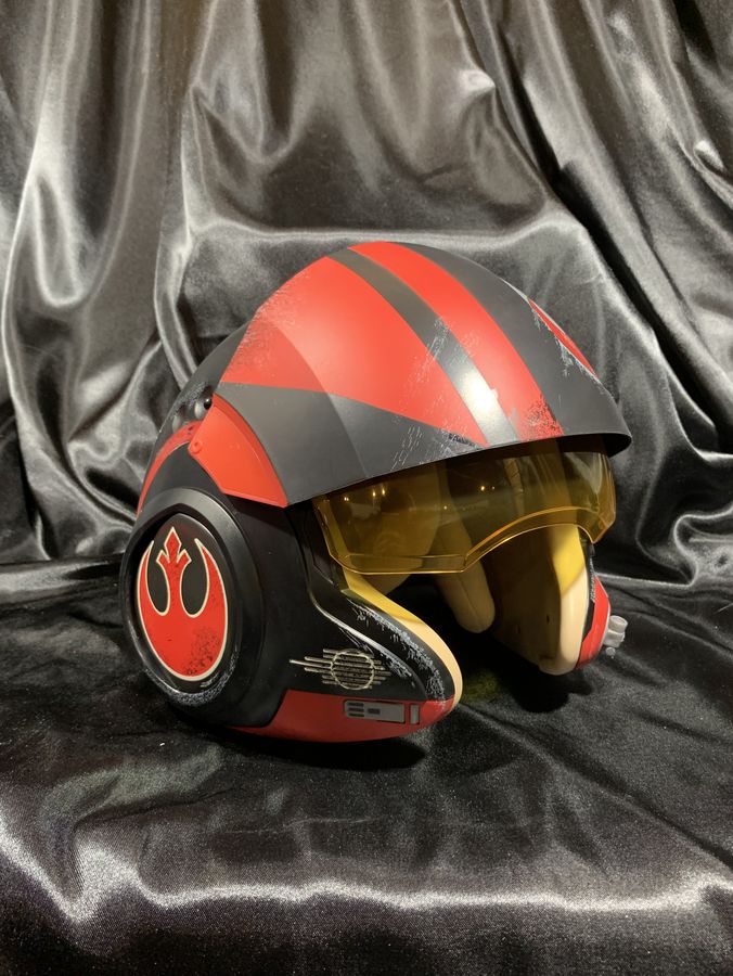 Hasbro Star Wars The Black Series Poe Dameron Electronic Helmet - Read Description