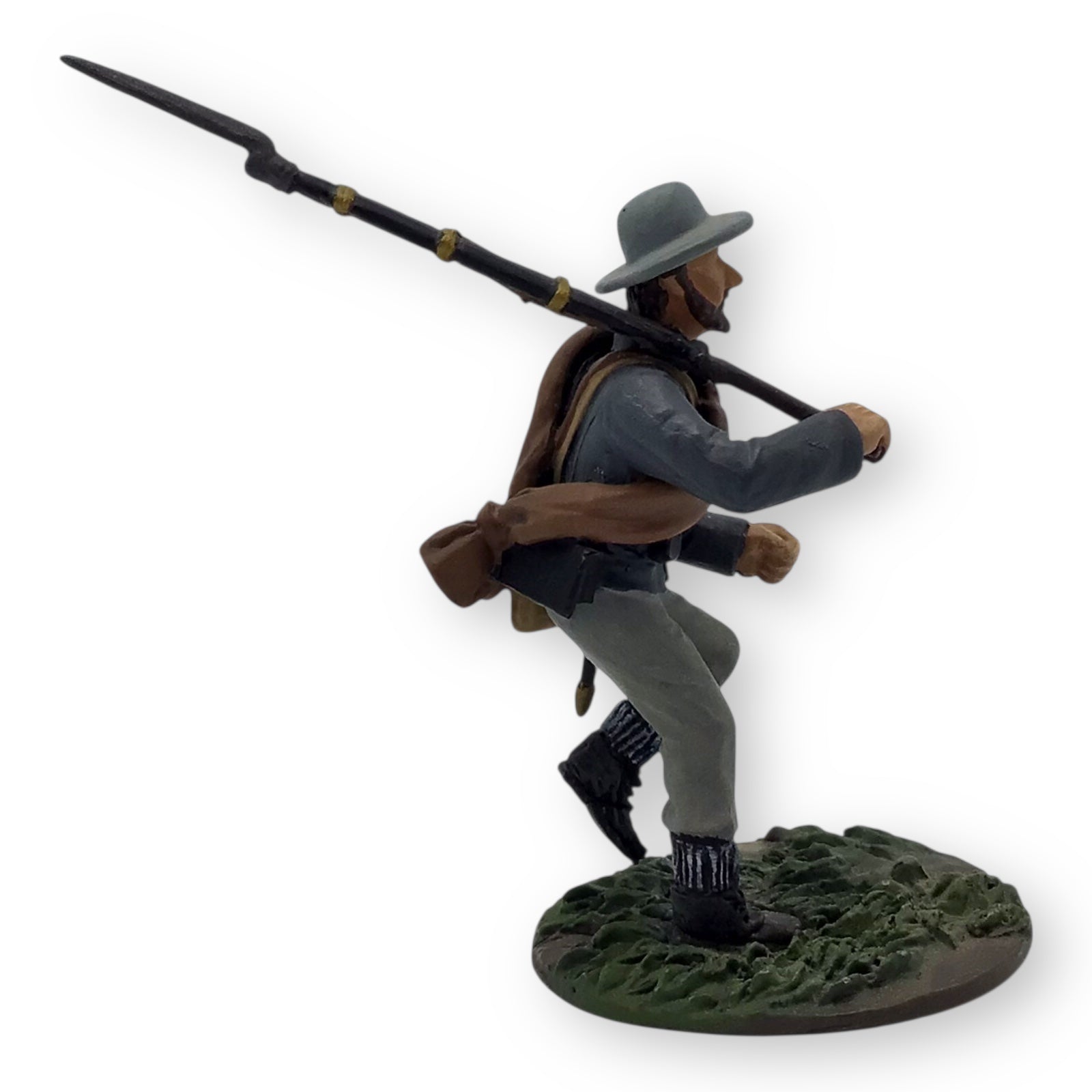 History Works ACW18604 Confederate Infantry Charging No.2 – 1:30 Scale Figure