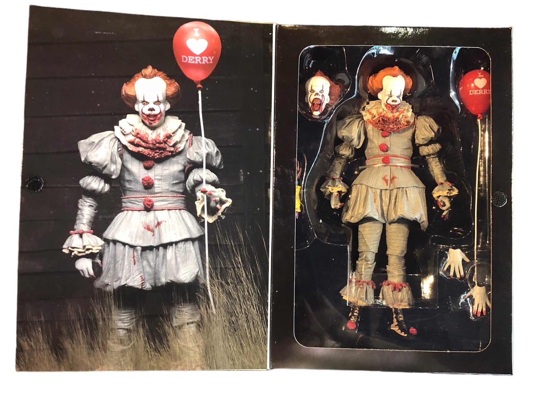 I Love Derry' Ultimate Bloody Pennywise Action Figure NECA Reel