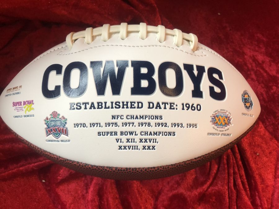 Jason Witten Cowboys Signed Football Patch w/ Card & Action Figure COA
