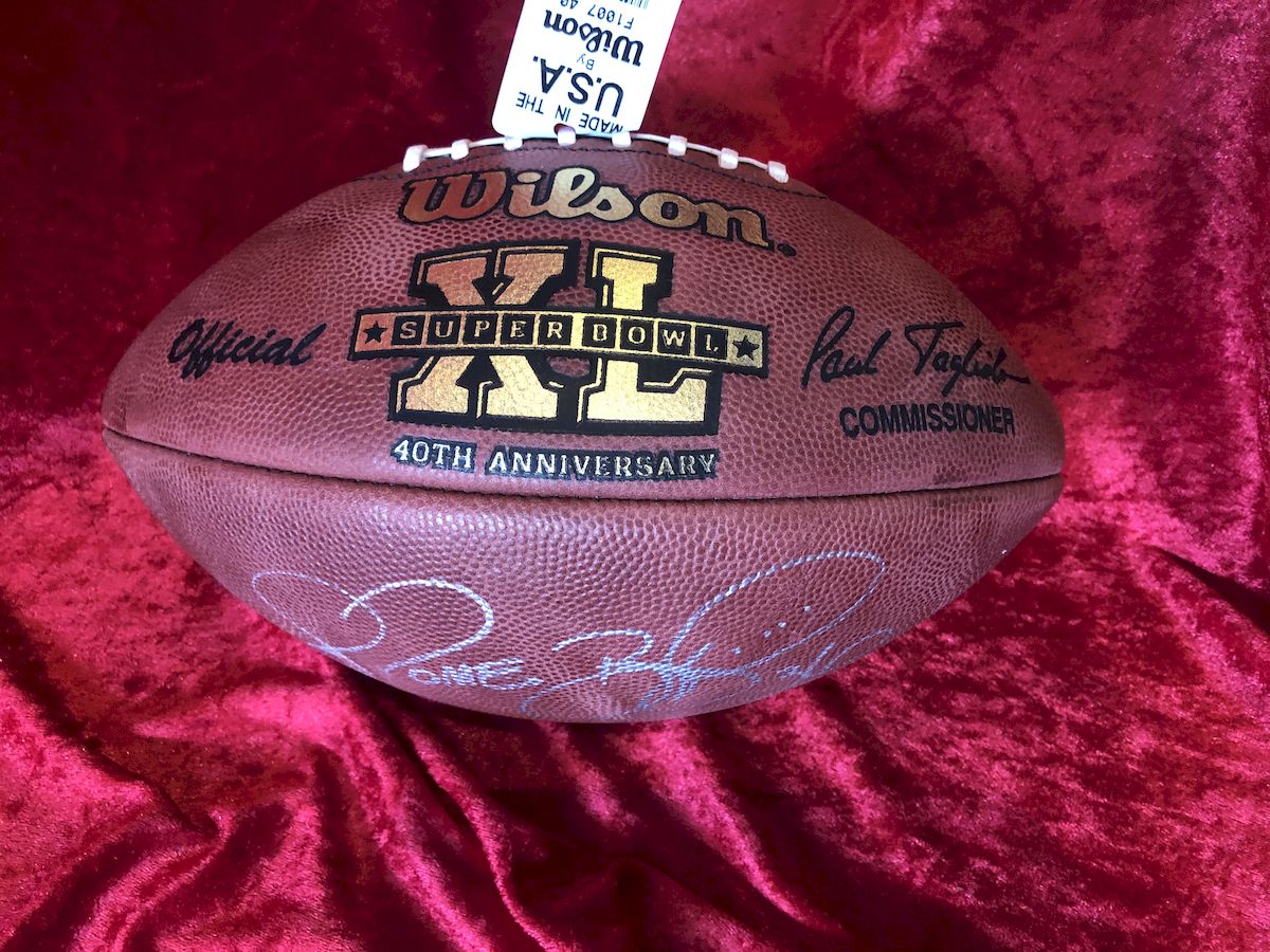 Jerome Bettis Pittsburgh Steelers Autographed Football Shadowbox