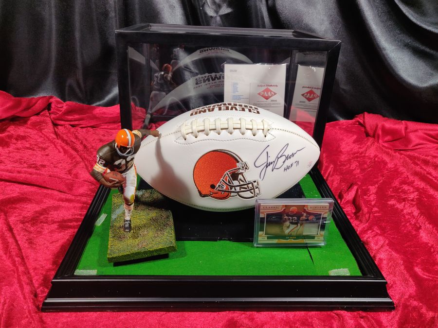 Jim Brown Autographed Football Cleveland Browns Shadowbox w/ Card & Figure
