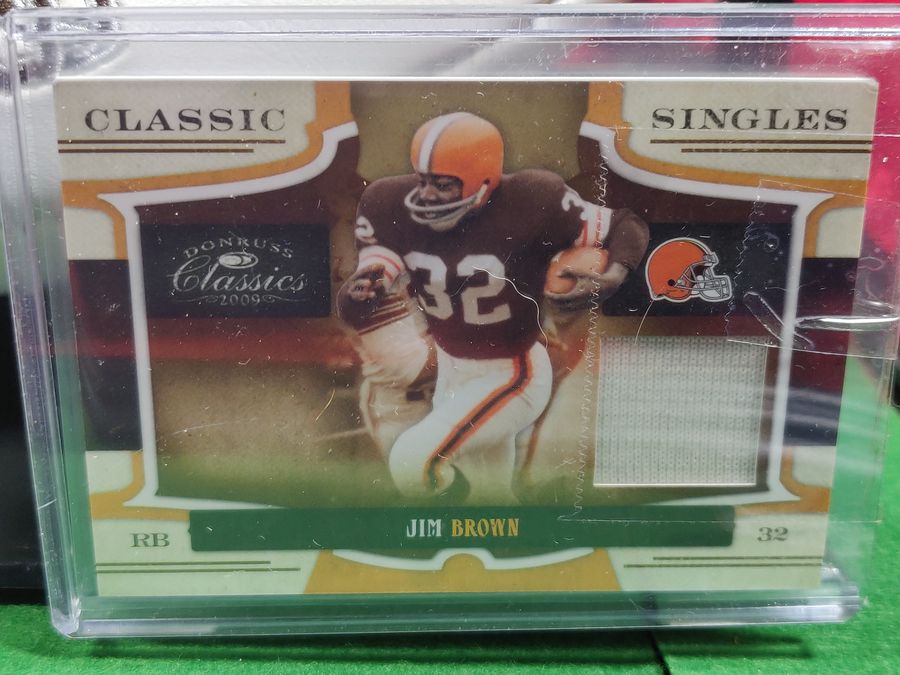 Jim Brown Autographed Football Cleveland Browns Shadowbox w/ Card & Figure