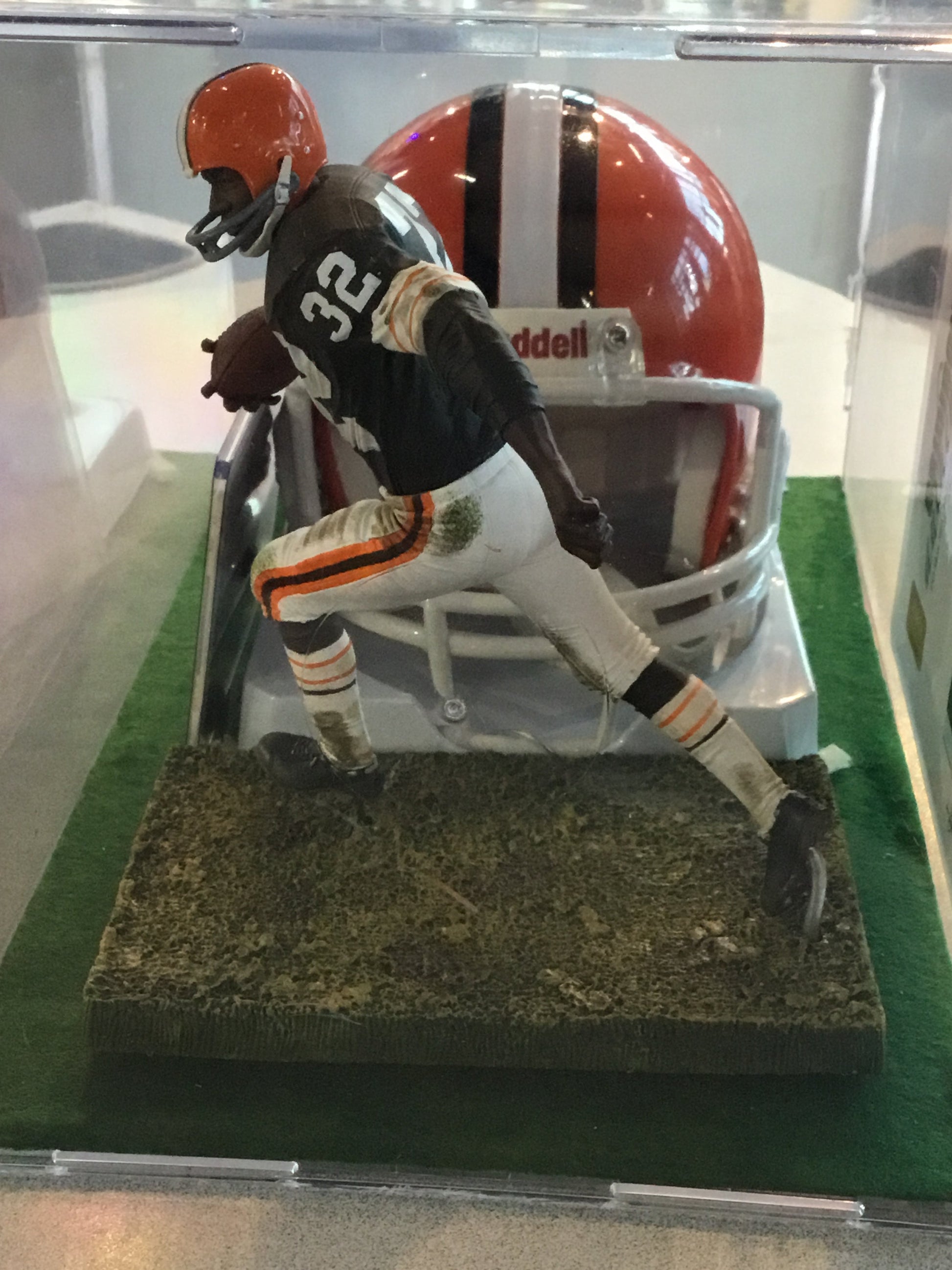 Jim Brown Browns Certified Authentic Autographed Mini-helmet Shadowbox & Jersey Card