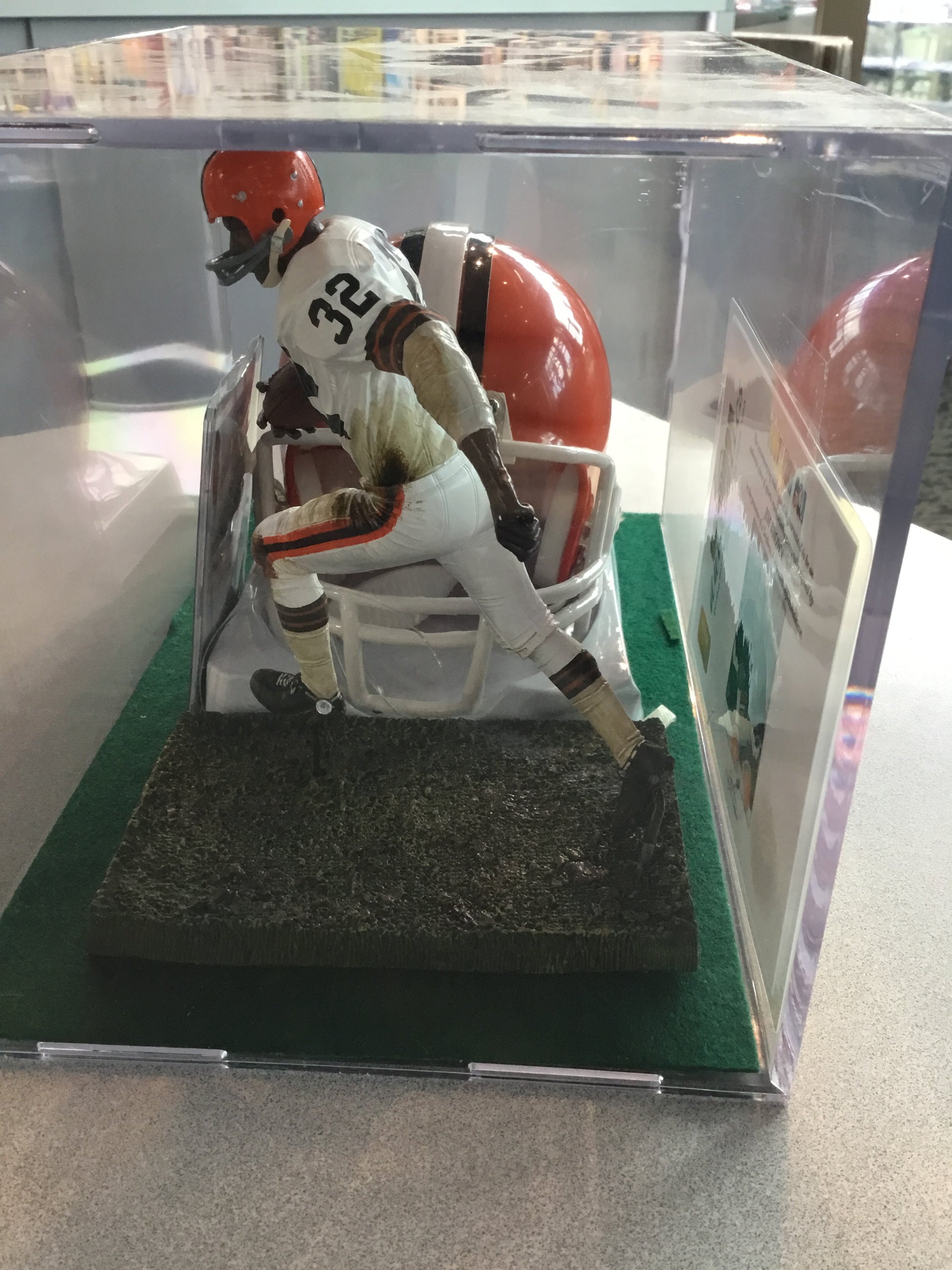 Jim Brown Certified Authentic Autographed Mini-helmet Shadowbox & Jersey card