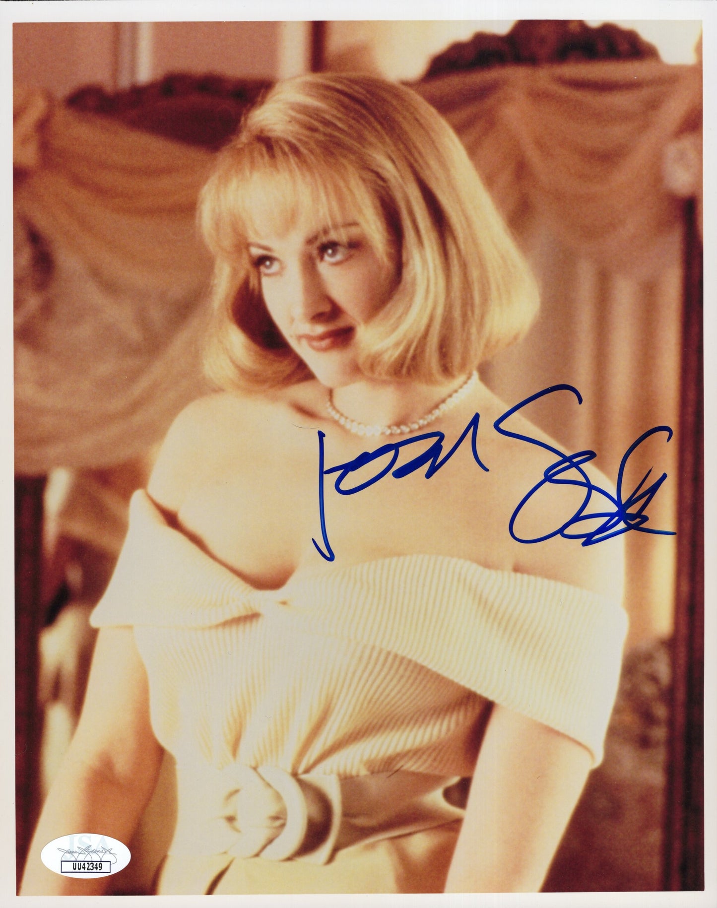 Joan Cusack Signed 8x10 Photo as Debbie Jellinsky in Addams Family Values, JSA PSA