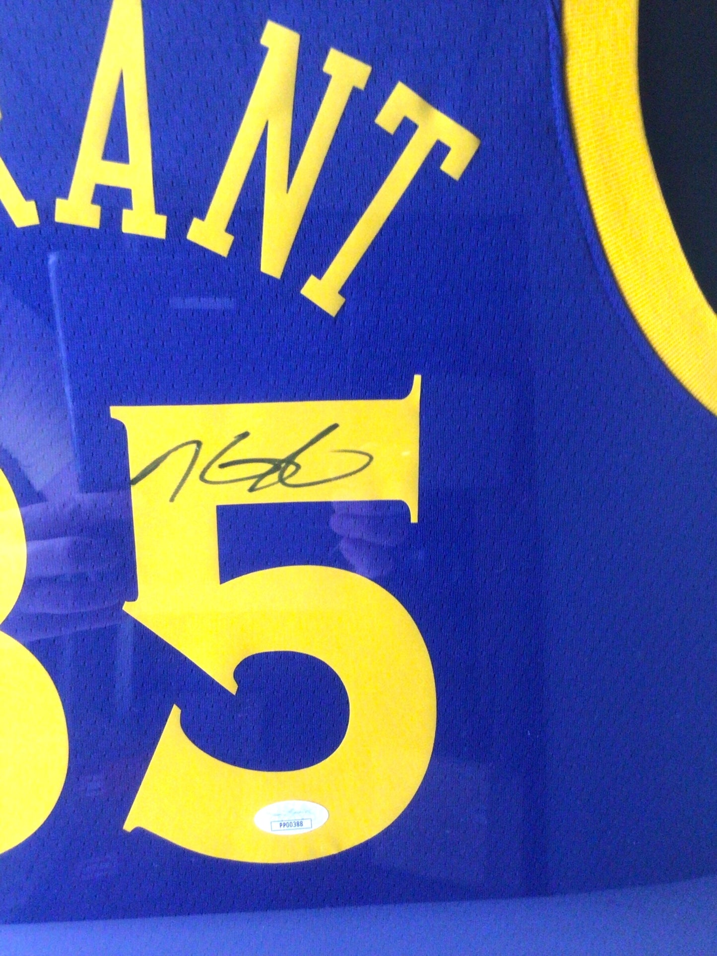 Kevin Durant Framed Signed Golden State Warriors Jersey w/ JSA Cert & Sports Card