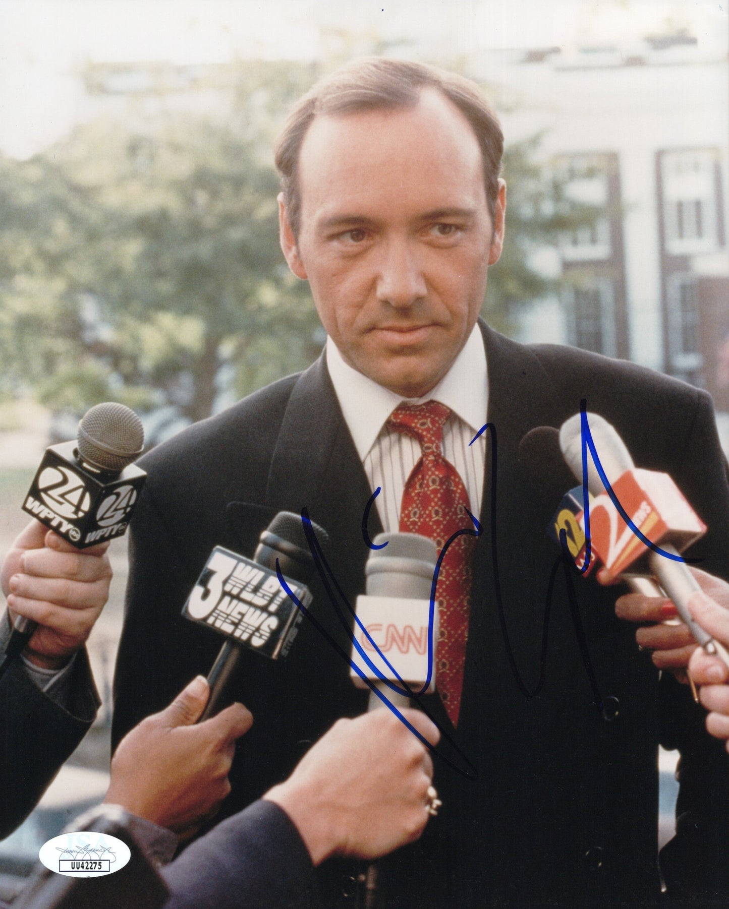 Kevin Spacey Signed Photo 8x10, House of Cards Rare Photo with Mics, JSA and PSA Letter Double Certified Authentic UU42275