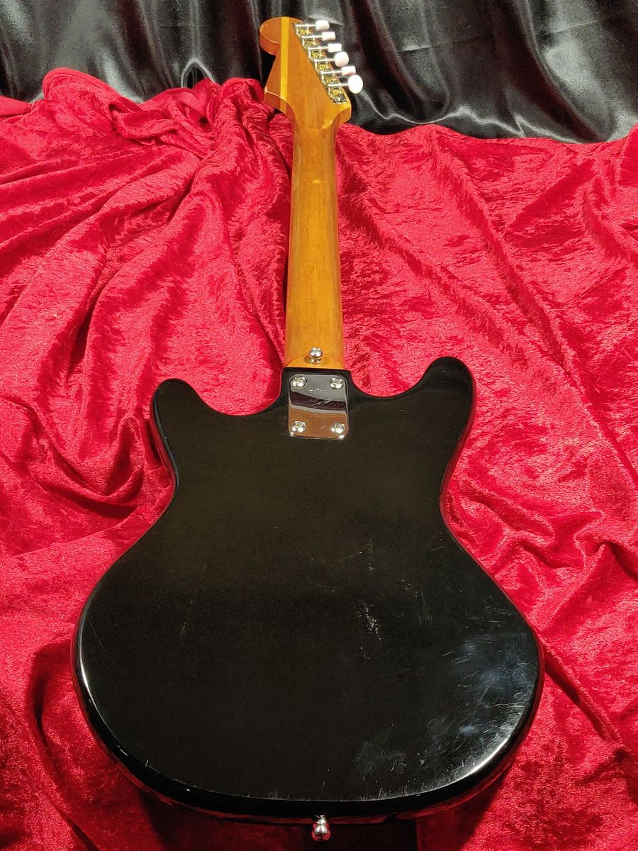 Kingston Electric Guitar 1960's Cherry Burst