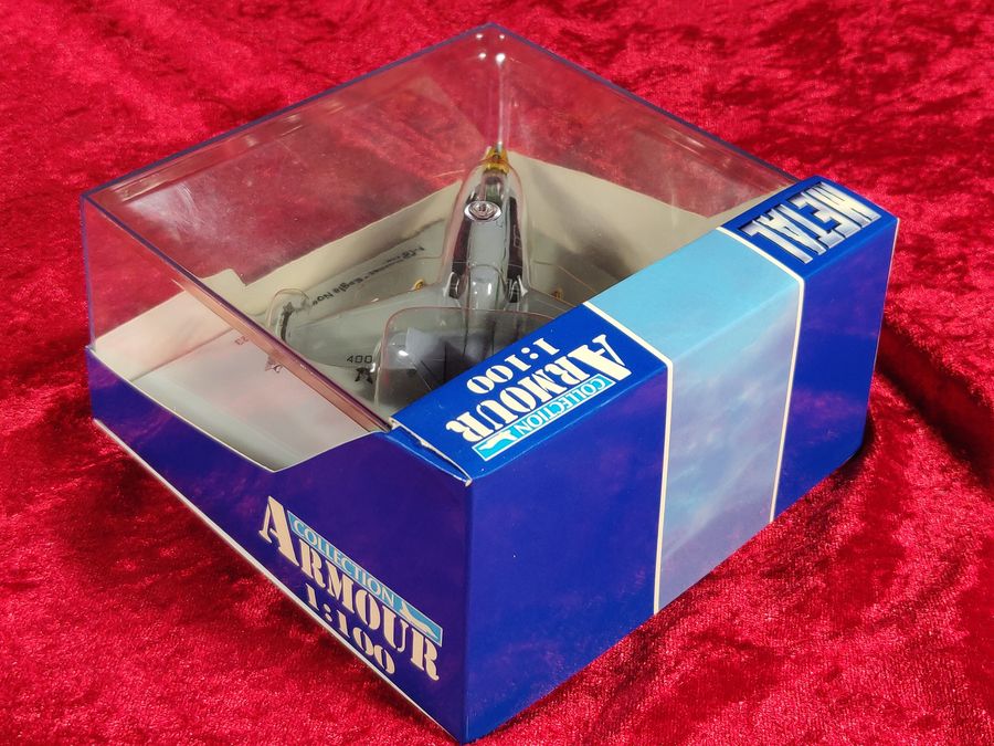 METAL Armour Collection 1:100 F-18 Hornet Eagle Noseart 5023 Diecast Toy NIB