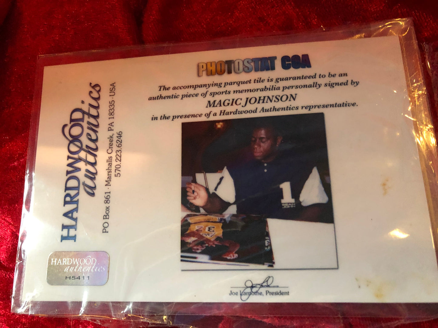 Magic Johnson Lakers Certified Authentic Autographed Basketball Court Shadowbox
