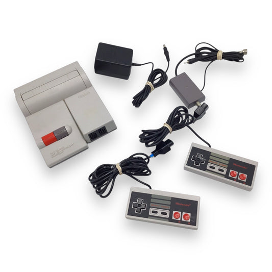 Nintendo NES Control Deck Top Loader NES-101 Console w/ 2 Controllers & Cables – Tested