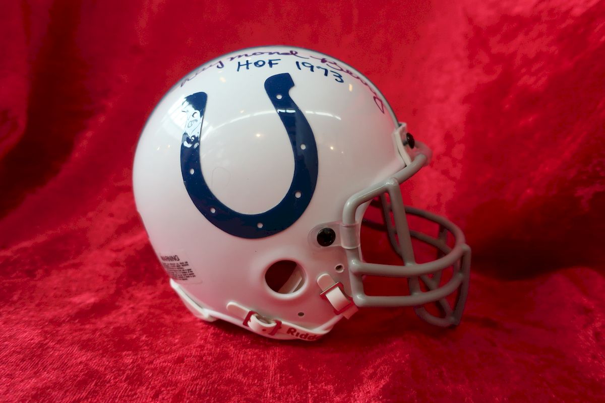 Raymond Berry Autographed Indianapolis Colts Mini Helmet – Latitude Sports  Marketing