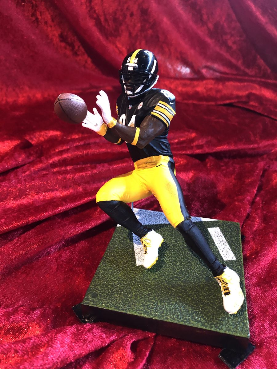 Roethlisberger, Bell, & Brown Steelers Signed Mini Helmet Shadowbox w/ Cards COA