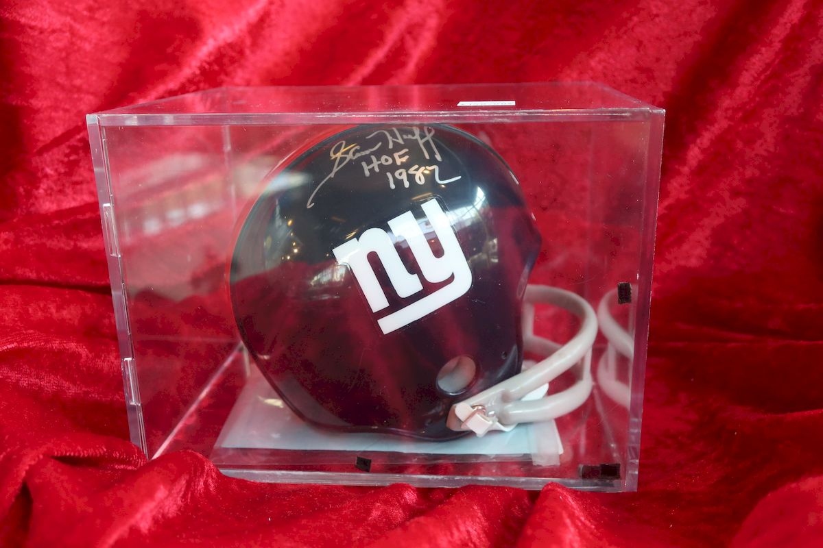 Sam Huff Giants Autographed Certified Authentic Football Mini Helmet –  Collectors Crossroads