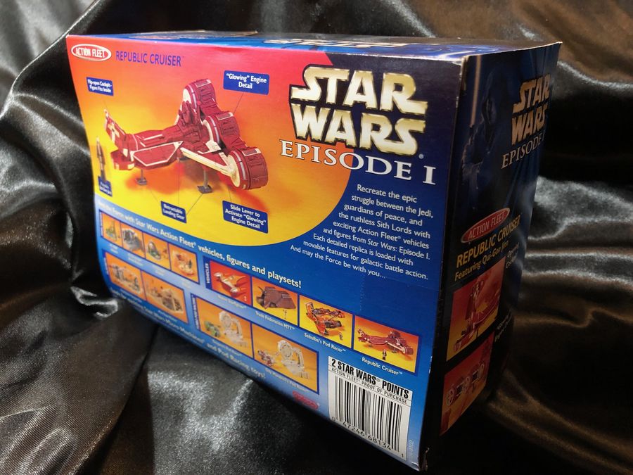 Star Wars Episode I- Republic Cruiser w/ Qui-Gin Jinn