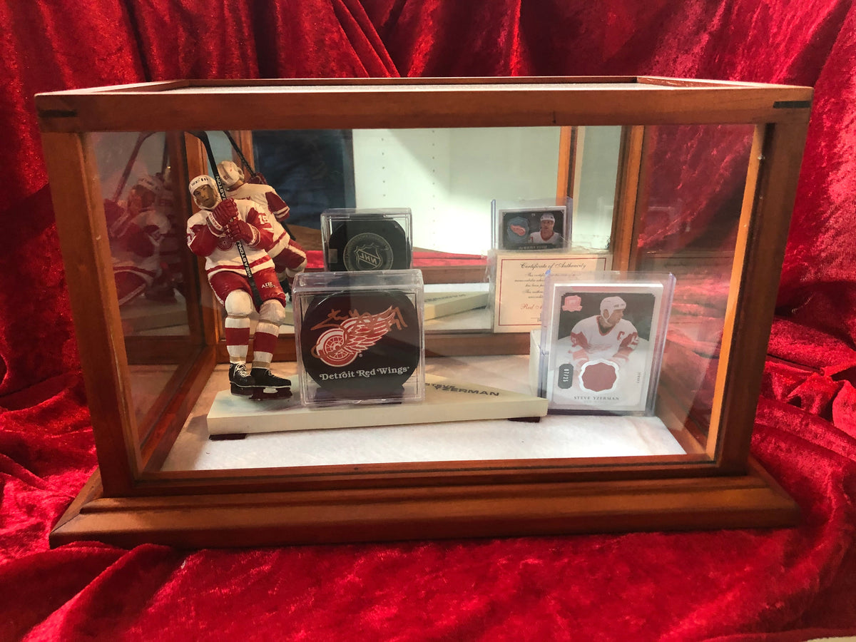 Detroit Red Wings Collectibles, Red Wings Memorabilia, Detroit Red Wings  Autographed Memorabilia