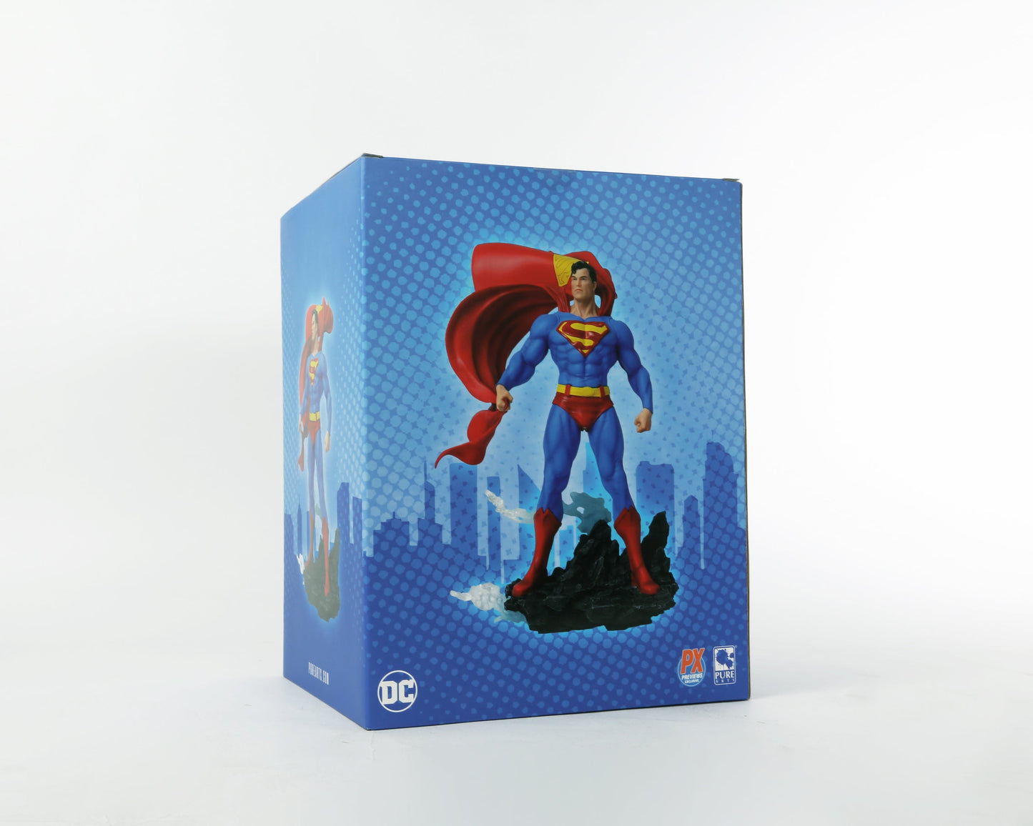 Superman - Classic Version - 1:8 Scale Statue - PX 2023 DC Heroes