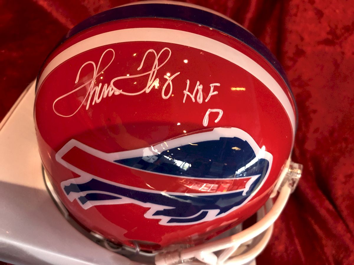 Thurman Thomas Bills Certified Authentic Autographed Mini Helmet Shadowbox